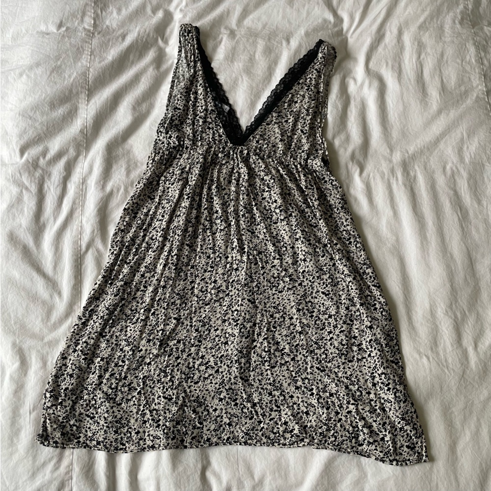 Zara Black and White Floral Short Dress